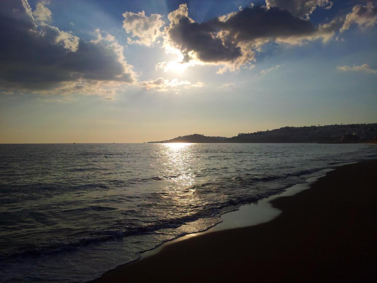 Tamatramas Bed & Breakfast Albufeira Luaran gambar